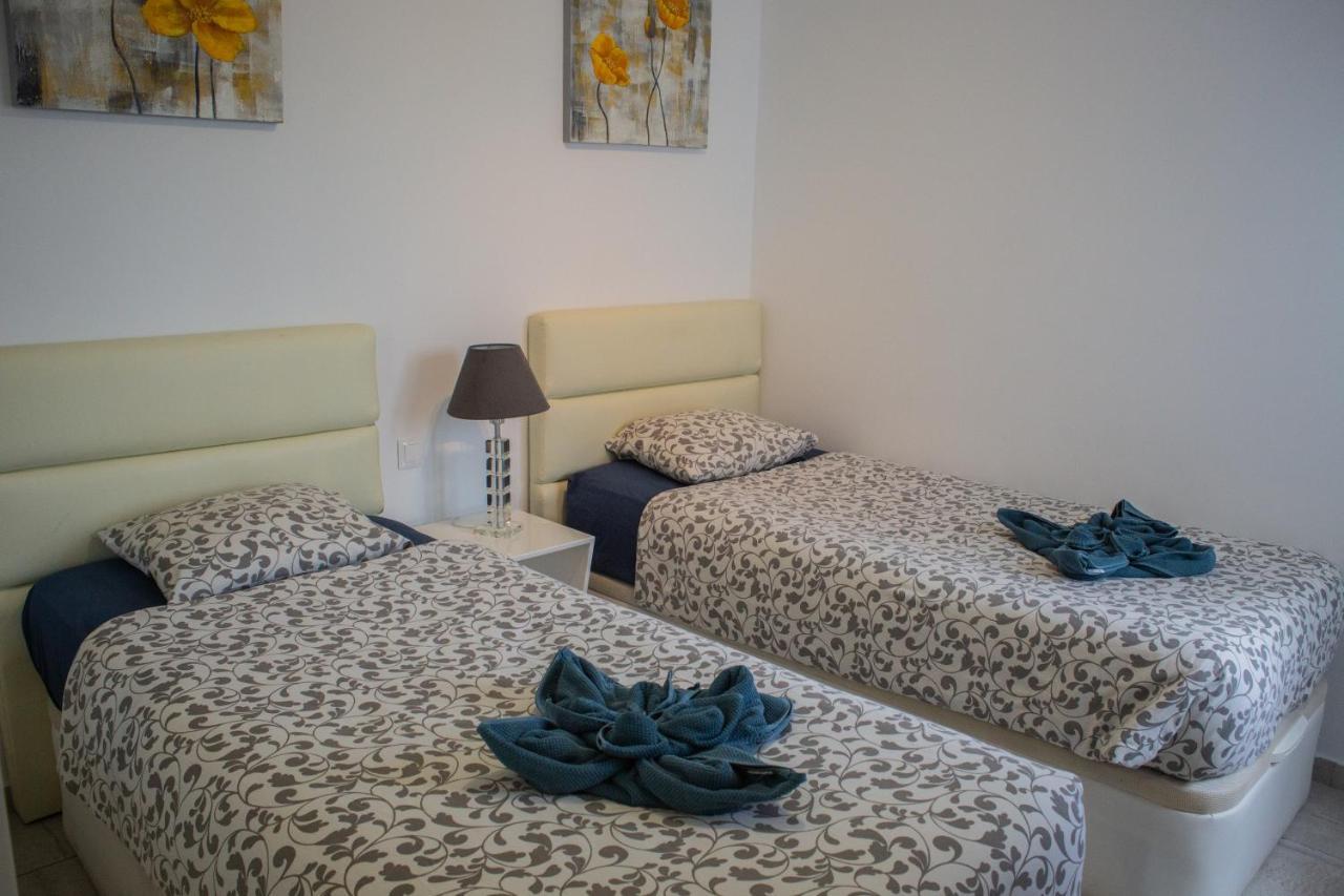 Los Gracioseros Puerto Del Carmen Luxury Exteriör bild